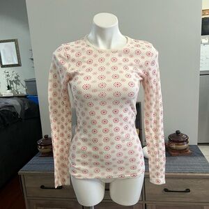 Old Navy white and red Christmas sleep top